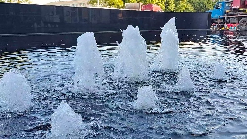 成都金堂甘御兰广场涌泉水景项目案例
